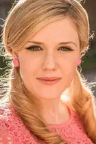 Harriet Dyer